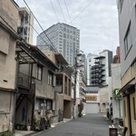 オールデイダイニング モザイク - 周囲は古い住宅街