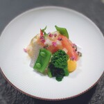 炯 - 車海老と細魚に雪うるい/菜の花/長芋/アメーラトマト、梅干の種と煎酒､出汁のジュレ