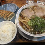 尾道ラーメン 丸ぼし - 