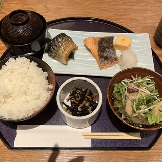 口コミ一覧 : 和食バル 音音 八重洲鉄鋼ビル店 （ワショクバルオトオト