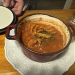 cafe&dining carpe diem - ピリ辛で美味しいタコのトマト煮