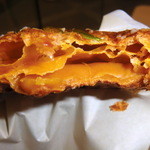 銀のあん Cafe - 断面。意外とあんの量は少ないのでヘビーじゃない。