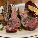 ヴォメロ - 骨付き仔羊の炭火焼き