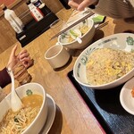 日高屋 - 