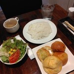 肉とケーキのイタリアン酒場 グラード - 