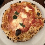 ベッラ・ナポリ - マルゲリータ　コン　吉田（1番人気．2,970円）