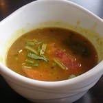カーン・ケバブ・ビリヤニ - サービススープ