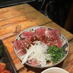 炭火焼肉 肉人 三茶店 - 