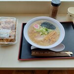 鶏源ラーメン スーパーアークス光星店 - 鶏皮ザンキ☆&塩ラーメンをば…。