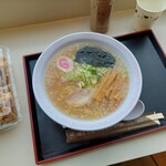鶏源ラーメン スーパーアークス光星店 - 塩ラーメン～スープが、キレイなぁ…。