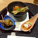 旬彩 咲陽 - 前菜３種　わかさぎの南蛮漬け　つぶのうま煮　落花生豆腐