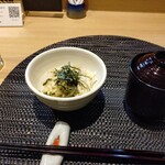 旬彩 咲陽 - じゃこの炊き込みご飯とお味噌汁