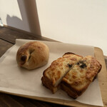 ツェルマット - キャラメル甘栗クリームチーズベーグル、茄子とミートのクロックムッシュ