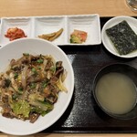 JIJIMI GO - プルコギ丼