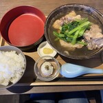めしなる木 - キビまる豚の肉骨汁