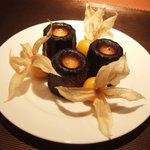 ビストロ ラ・シブレット - カヌレとホオヅキ(プティフール)