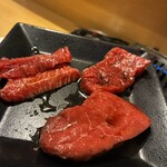 焼肉 肉食 - 