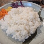 スペキエ - ご飯は少し多め