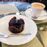 ガトー・ド・ボワ - アンブロアジー913円 ブレンドコーヒー601円