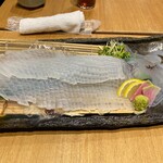 呼子活イカ 博多巻き串 燈 - 二段で登場。