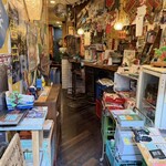 ネグラ 妄想インドカレー - 店内・入口から