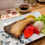 立ち飲み美味 - 