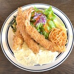 洋食　ひなた - エビフライ
