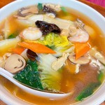 金春 - 大好き金春麺！野菜と海鮮が乗った餡掛けラーメン。染み入る！