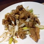 上海亭 - ホルモン揚げ。酒のツマミ。