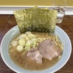 家系ラーメン まこと家 - 