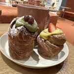 Phi cream&croissant - ◇COCO 西尾抹茶＆十勝あずき
                                ◇DECO 国産いちご＆ピスタチオ　　　　　　　　　　　　　◇ブラックティー　出雲和紅茶