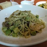 厨ぼうず - エビとアボカドのバジル