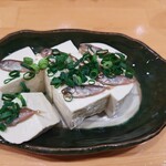 大衆沖縄料理 島酒場ワタリ - スクガラス。