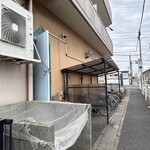 コーヒー＆スパゲティ マローネ - 外観裏口