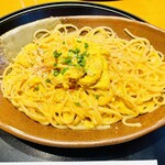 五右衛門 - 料理写真:オーダーから15分弱で提供。玉子たっぷり最高でベーコンも入ってる。大盛りにして正解だったけどもう一皿いけたな。