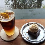 Hachihare - 日本ではちょっと食べられない組み合わせかな