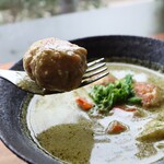 Hachihare - 鶏団子、美味しい♪