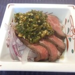 赤坂 四川飯店 - 牛モモ肉の唐辛子ソースがけ