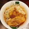 ラーメン 雷 東京本丸店