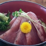 Maguro Chaya - 焼津丼は鰹とまぐろ  御飯の量が私は丁度 切身が大きくて嬉しかった。値段はちと高いかな？