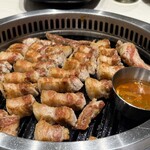熟成肉専門店 ヨプの王豚塩焼 - 