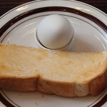 星乃珈琲店 - モーニングの厚切りトーストゆで卵