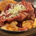 343981965 - 和牛ボールホルモンMIX 300g 1980円