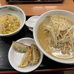 日高屋 - 料理写真:味噌ラーメン+半チャーハン+餃子3個セット