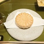 焼とり 常世長鳴鳥 - 最中（レバーペースト）