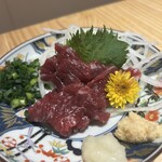 釜飯と鶏料理 釜よし - 特選馬刺し赤身