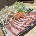 釜飯と鶏料理 釜よし 立川駅前店 - 黒豚のしゃぶしゃぶ あご出汁