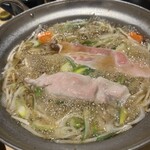 釜飯と鶏料理 釜よし 立川駅前店 - 黒豚のしゃぶしゃぶ あご出汁