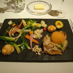 ラール・エ・ラ・マニエール - (2010/03)色とりどりの野菜　ホタテのロースト　チーズのリゾット。