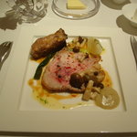 ラール・エ・ラ・マニエール - (2010/03)茨城産ハーブ豚のロースト　葉玉葱　バナナのソース。